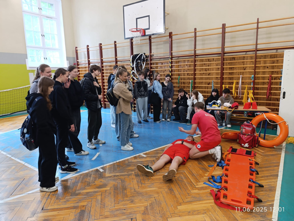 Tarnowskie Góry. Akcja przed Chemikiem, konferencja...