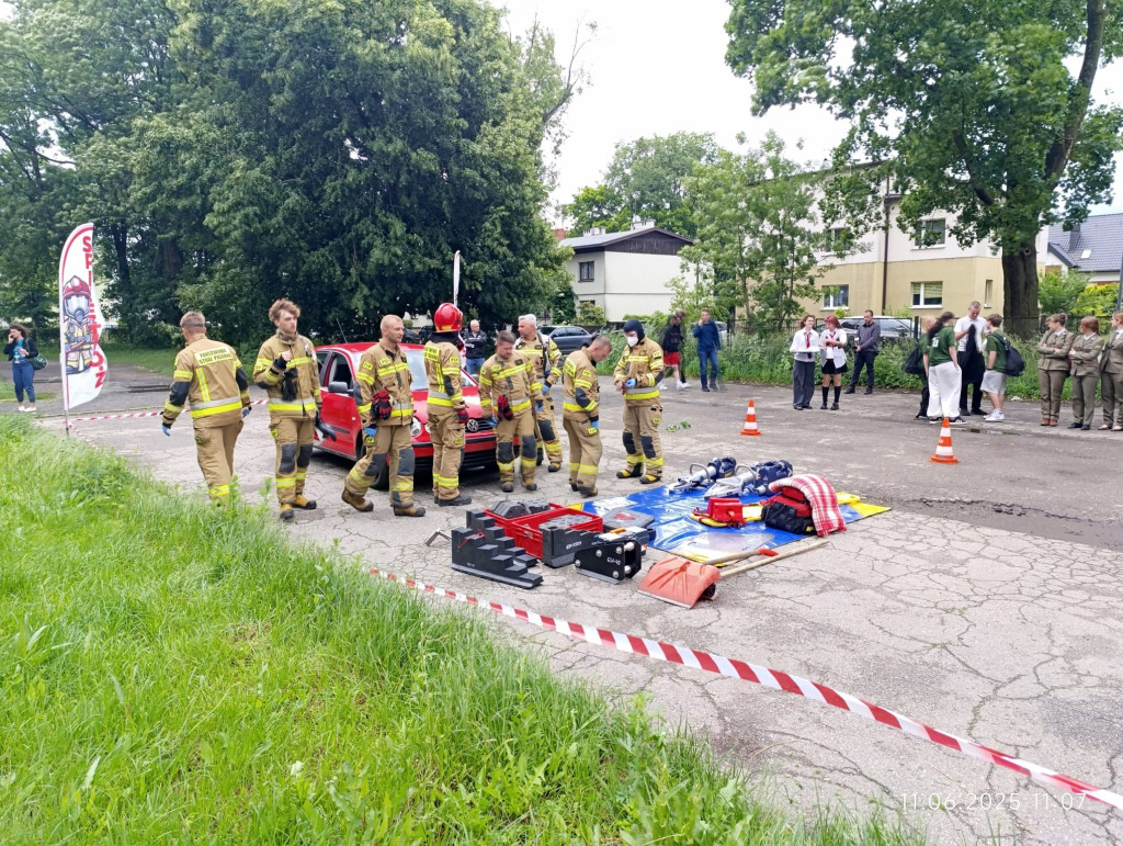 Tarnowskie Góry. Akcja przed Chemikiem, konferencja...