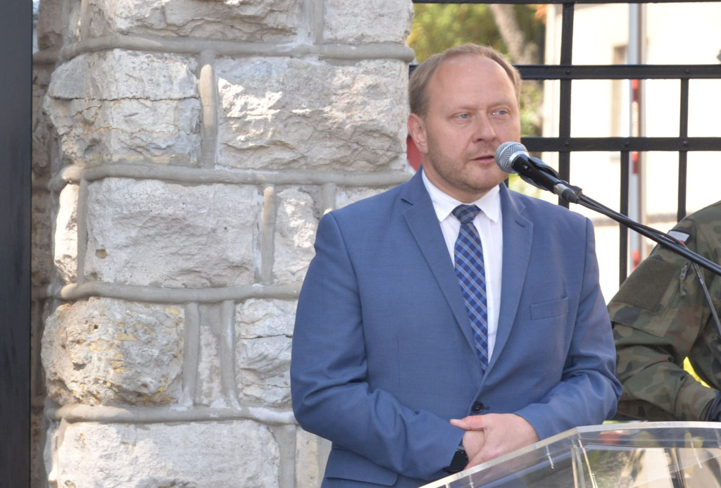 Tarnowskie Góry. 15-lecie pułku i pamiątkowa tablica