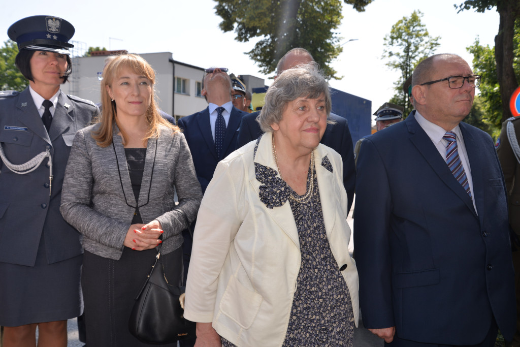 Tarnowskie Góry. 15-lecie pułku i pamiątkowa tablica