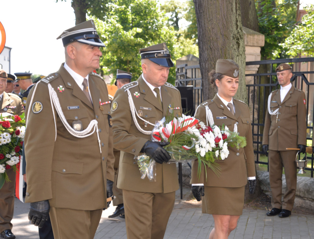 Tarnowskie Góry. 15-lecie pułku i pamiątkowa tablica