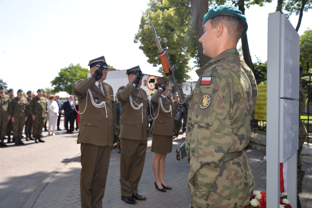 Tarnowskie Góry. 15-lecie pułku i pamiątkowa tablica
