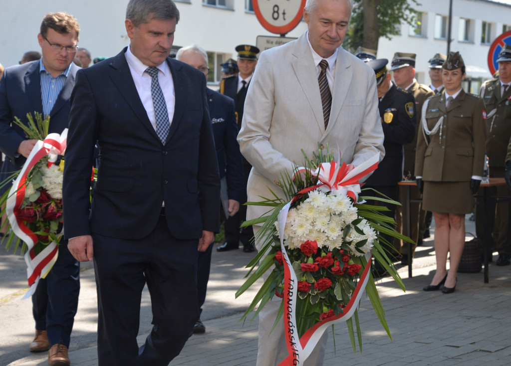 Tarnowskie Góry. 15-lecie pułku i pamiątkowa tablica