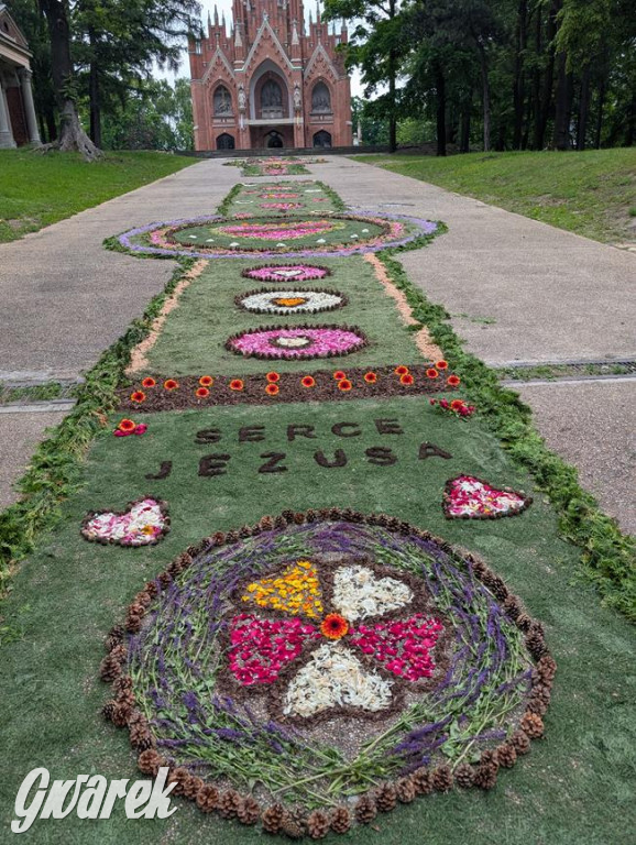 Procesja Bożego Ciała w Piekarach Śląskich