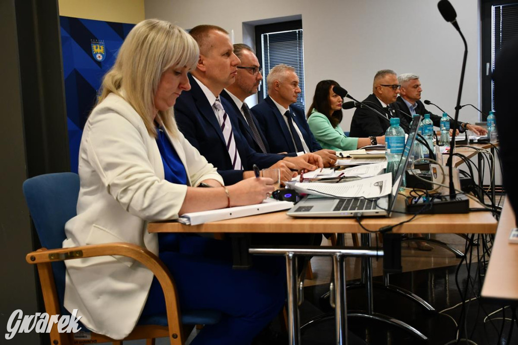 Absolutorium dla zarządu powiatu