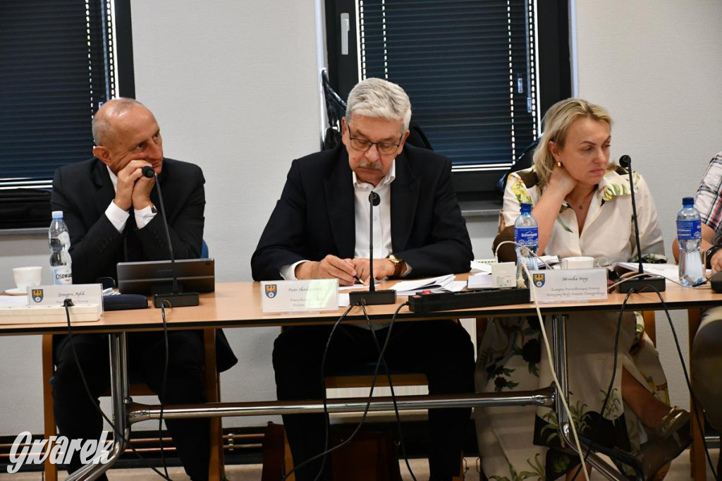 Absolutorium dla zarządu powiatu