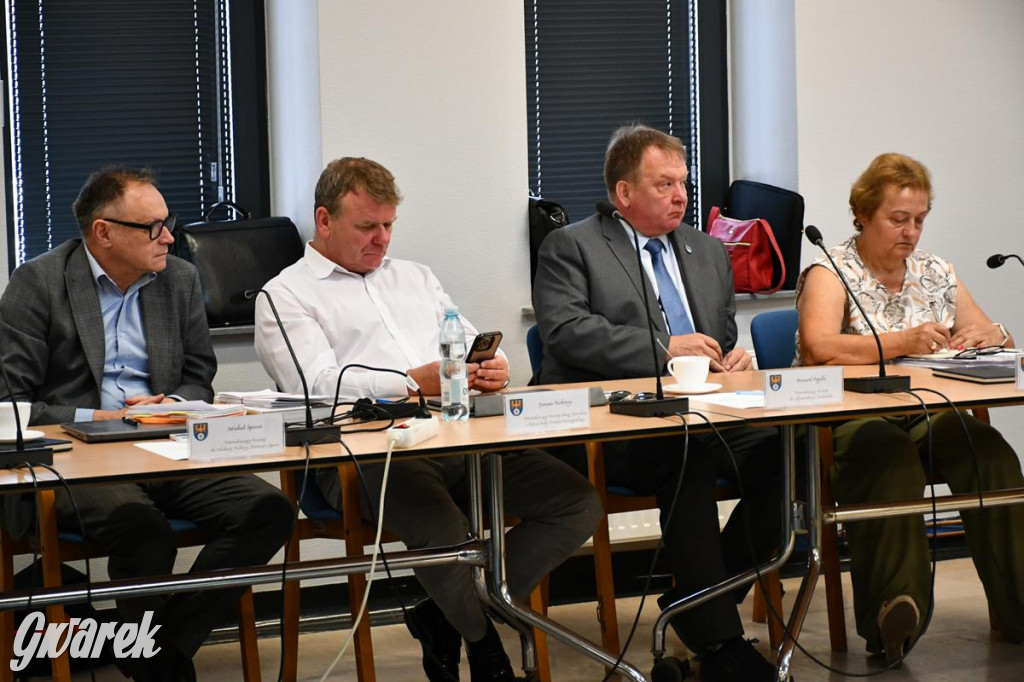 Absolutorium dla zarządu powiatu