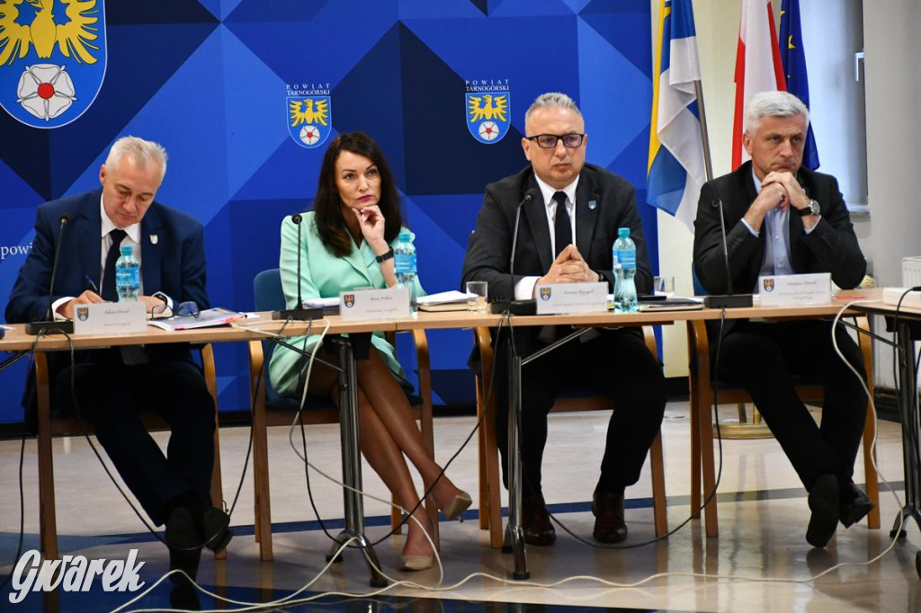 Absolutorium dla zarządu powiatu