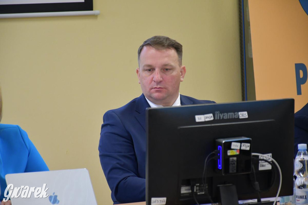 Absolutorium dla zarządu powiatu