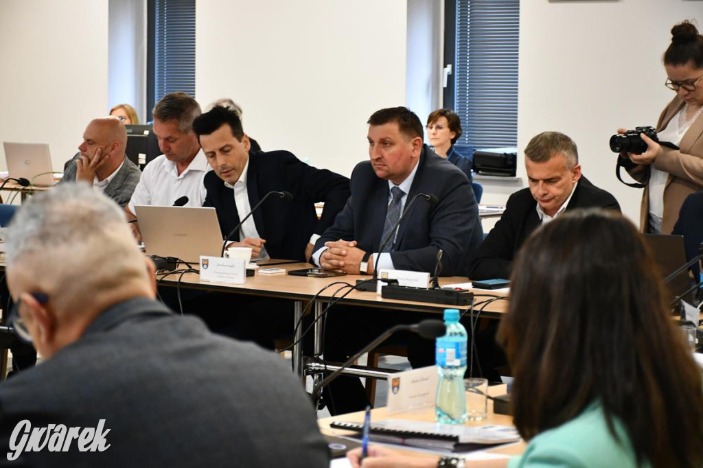 Absolutorium dla zarządu powiatu