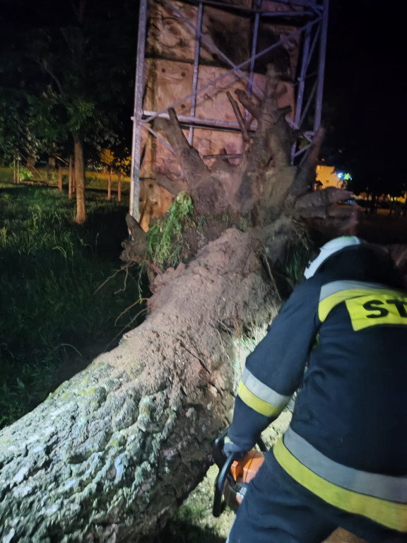 Powiat tarnogórski. Interwencje przez cały dzień