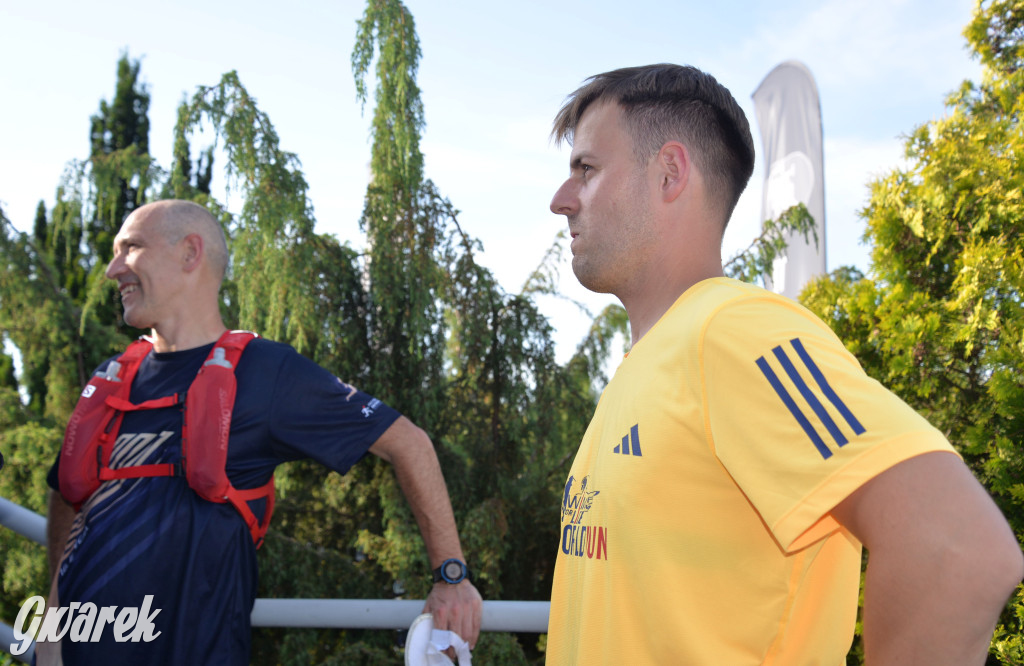 Upał, ustawka i wejściówka na basen