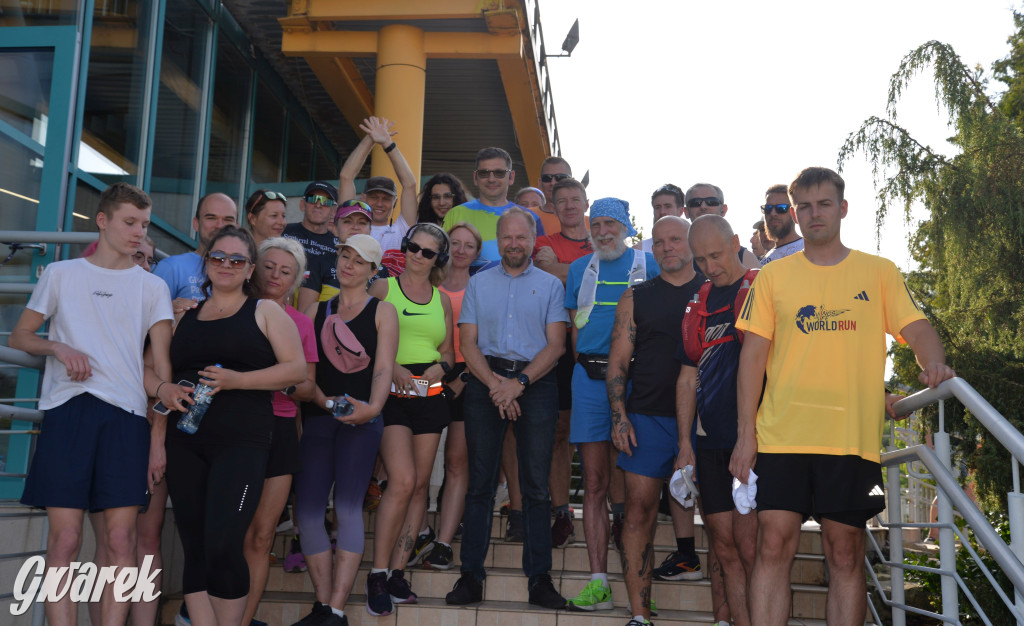 Upał, ustawka i wejściówka na basen