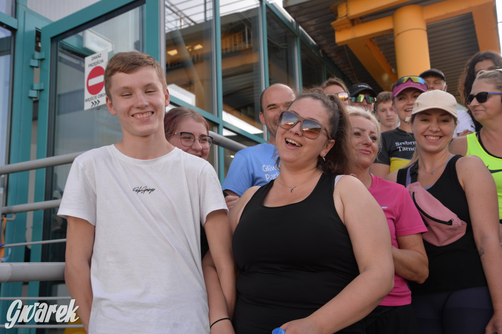 Upał, ustawka i wejściówka na basen