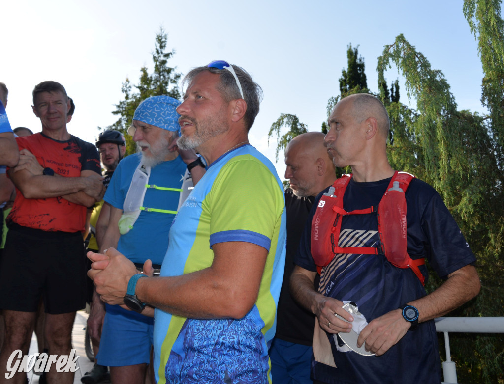 Upał, ustawka i wejściówka na basen