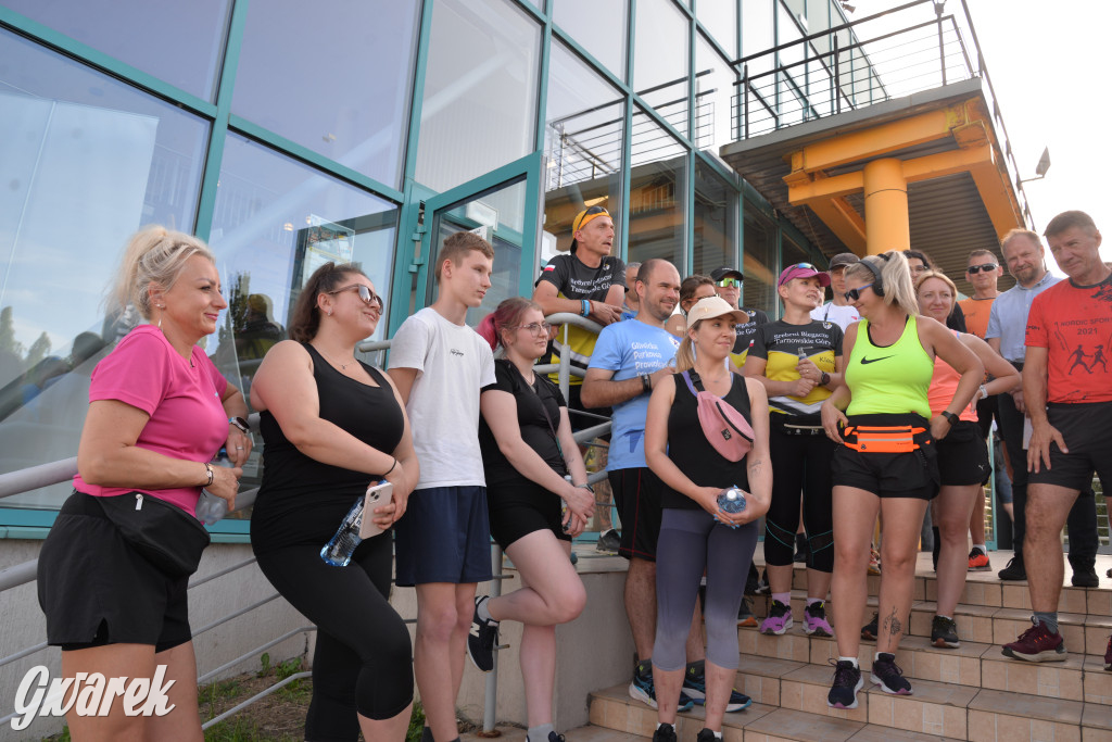 Upał, ustawka i wejściówka na basen