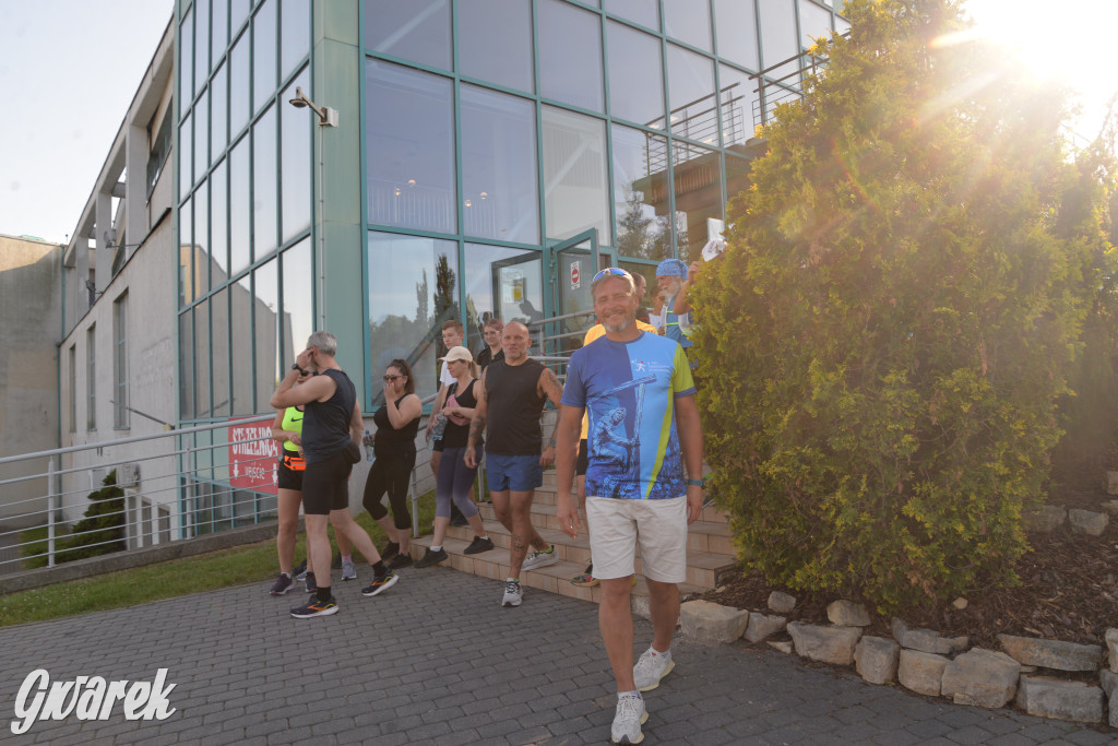 Upał, ustawka i wejściówka na basen