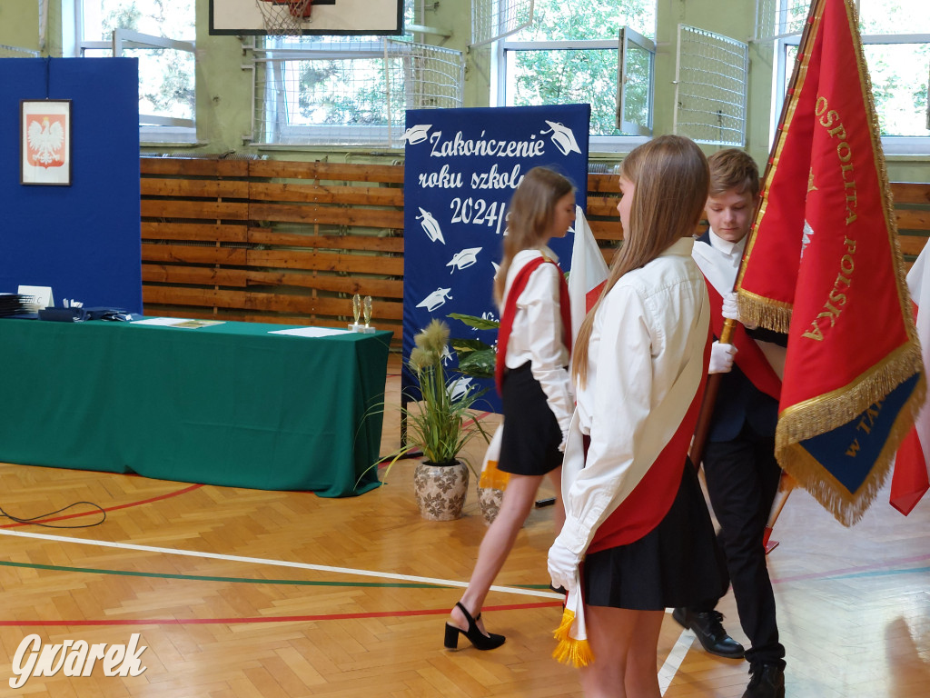 SP 9 w Tarnowskich Górach: Ostatni dzwonek dla...