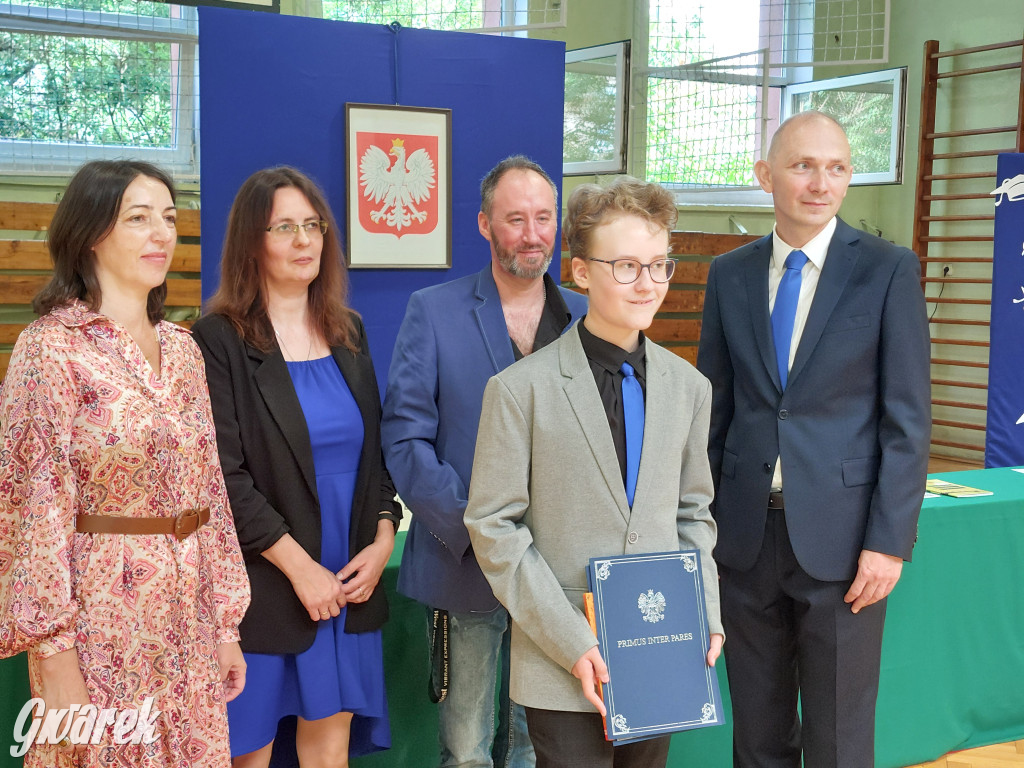 SP 9 w Tarnowskich Górach: Ostatni dzwonek dla...