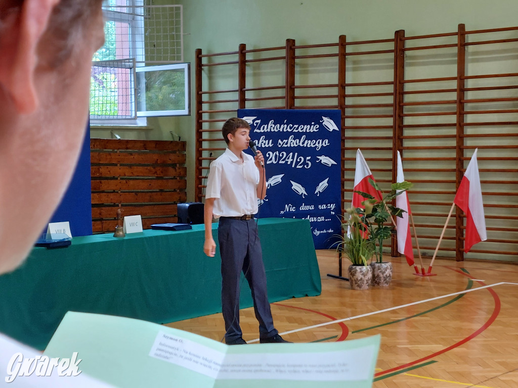 SP 9 w Tarnowskich Górach: Ostatni dzwonek dla...