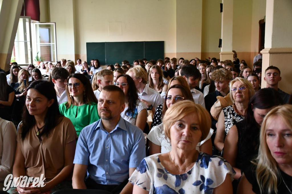 Oficjalnie w Ekonomiku. Koniec roku szkolnego