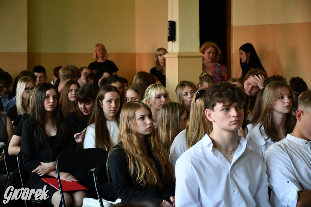 Oficjalnie w Ekonomiku. Koniec roku szkolnego