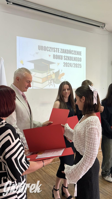 Oficjalnie w Ekonomiku. Koniec roku szkolnego