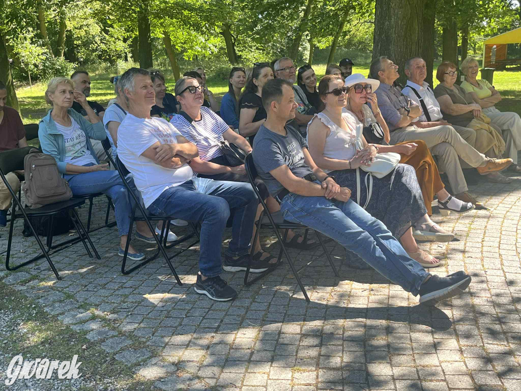 Rybna. Pochówek za życia i inne mroki Hannowaldu