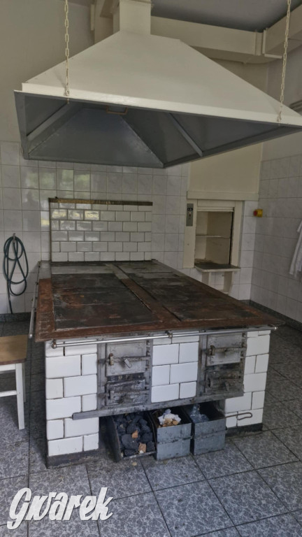 Budowę zlecił A. Baildon. Pałac zachwyca do dziś