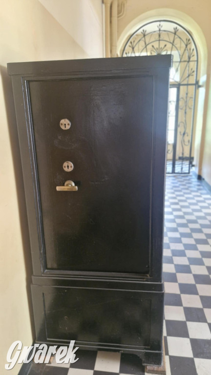 Budowę zlecił A. Baildon. Pałac zachwyca do dziś