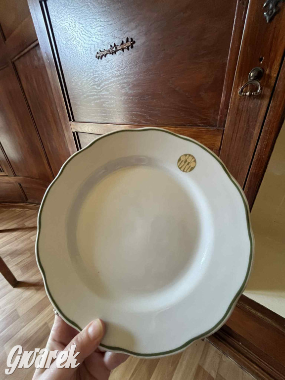 Budowę zlecił A. Baildon. Pałac zachwyca do dziś