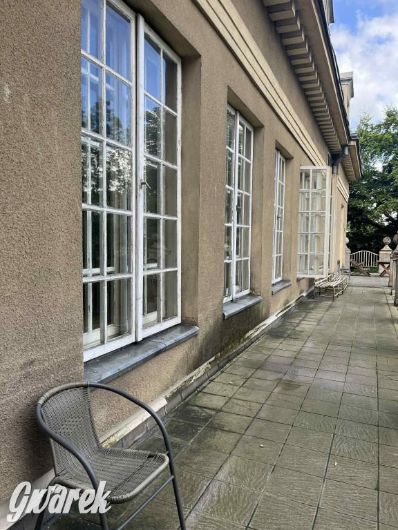 Budowę zlecił A. Baildon. Pałac zachwyca do dziś