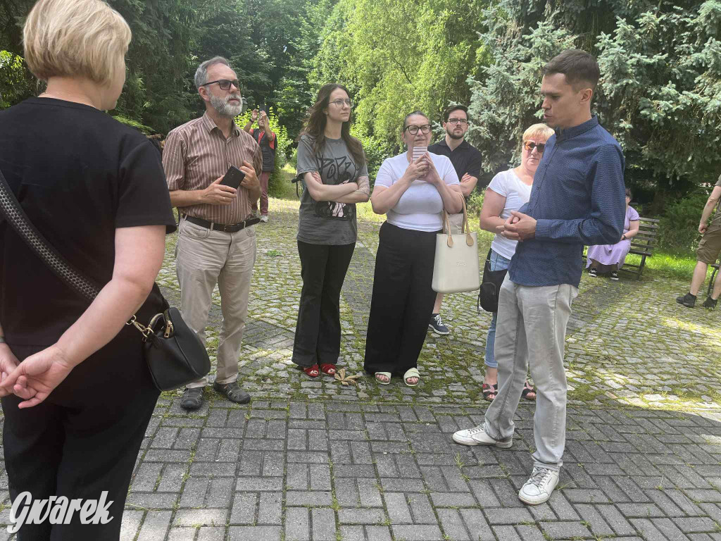 Budowę zlecił A. Baildon. Pałac zachwyca do dziś