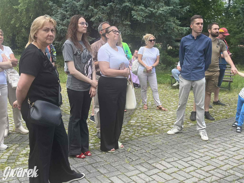 Budowę zlecił A. Baildon. Pałac zachwyca do dziś