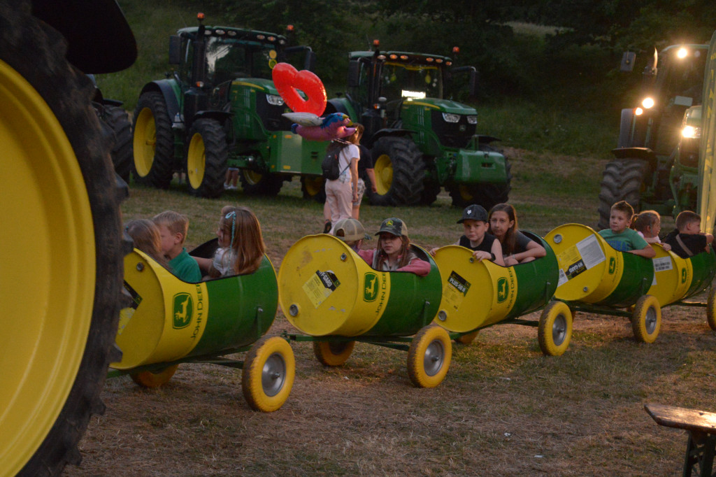 Trwa  III Śląski Zlot John Deere w Kamieńcu [FOTO]