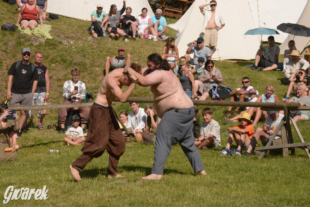 Najazd Barbarzyńców na zamek Ogrodzieniec
