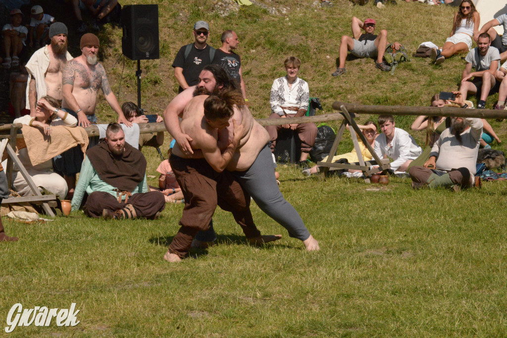 Najazd Barbarzyńców na zamek Ogrodzieniec