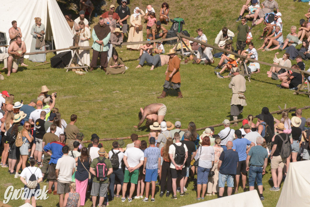 Najazd Barbarzyńców na zamek Ogrodzieniec