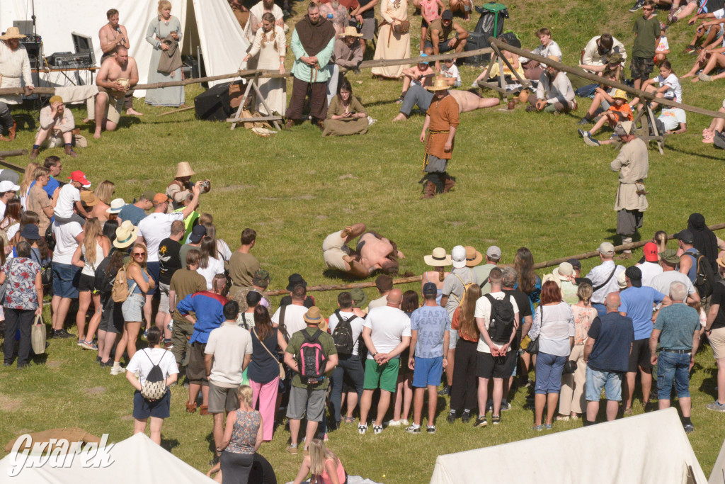 Najazd Barbarzyńców na zamek Ogrodzieniec