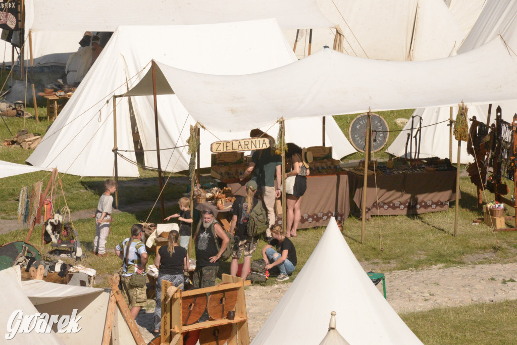 Najazd Barbarzyńców na zamek Ogrodzieniec