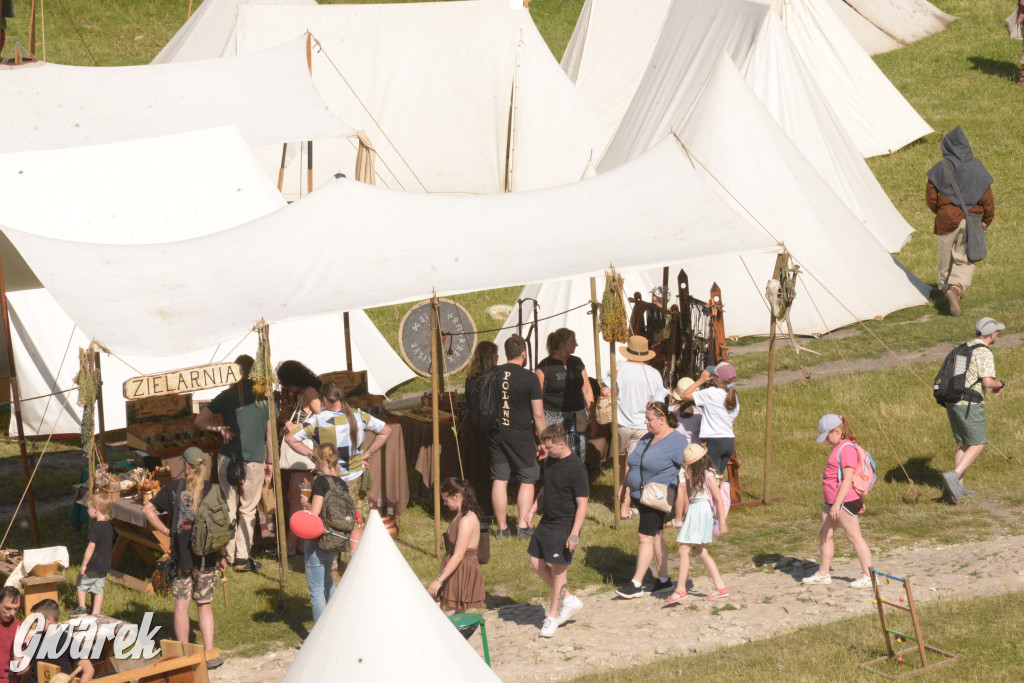 Najazd Barbarzyńców na zamek Ogrodzieniec