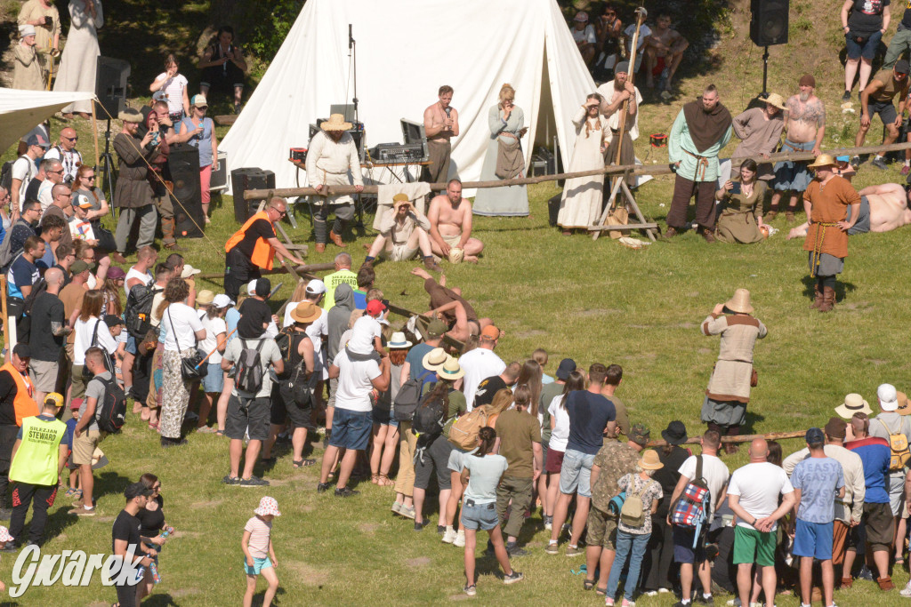 Najazd Barbarzyńców na zamek Ogrodzieniec