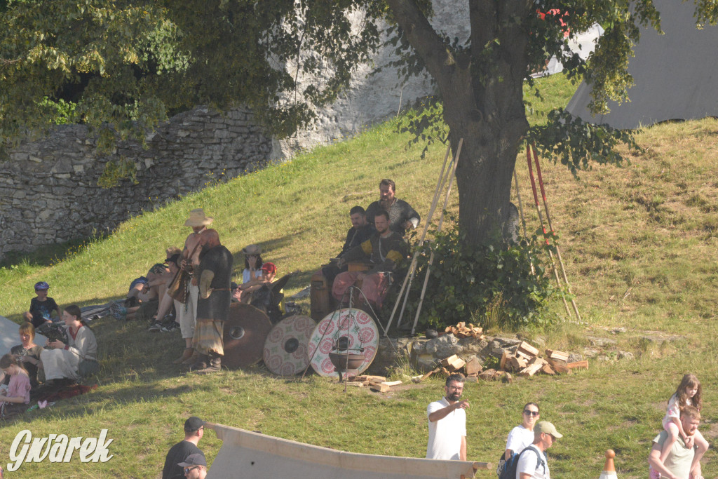 Najazd Barbarzyńców na zamek Ogrodzieniec