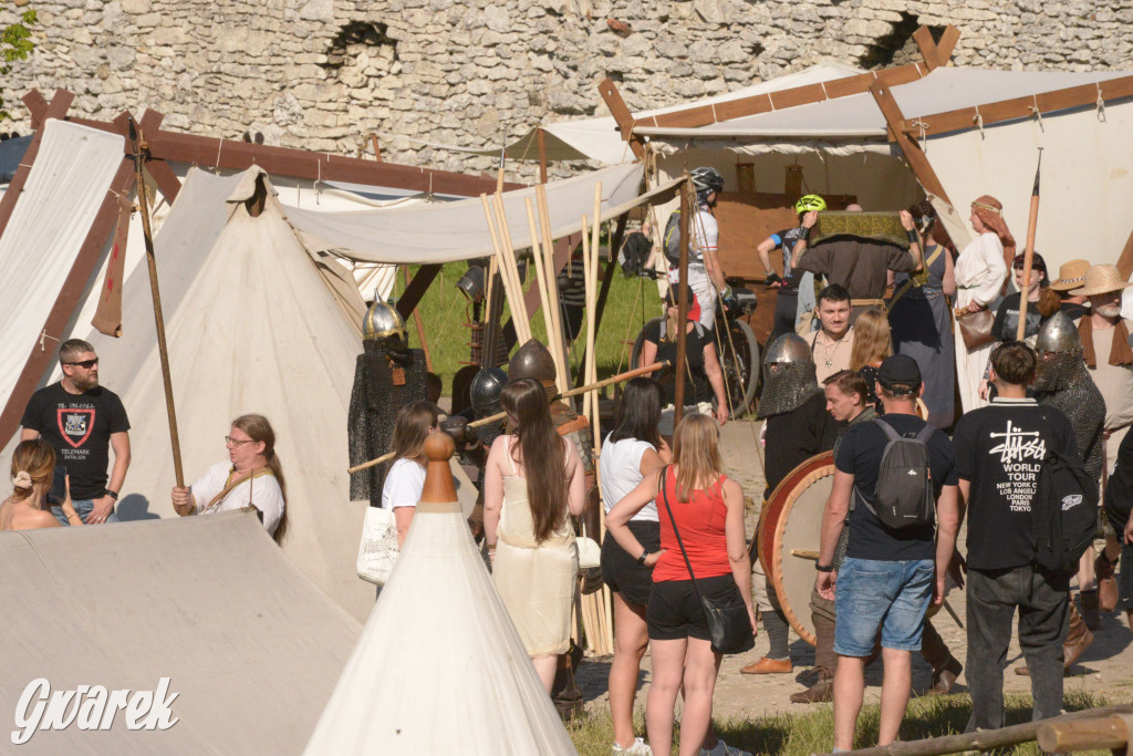 Najazd Barbarzyńców na zamek Ogrodzieniec