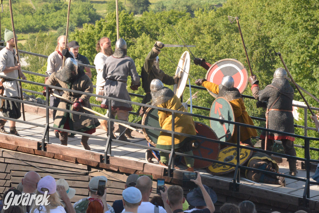 Najazd Barbarzyńców na zamek Ogrodzieniec