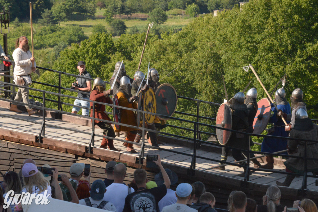 Najazd Barbarzyńców na zamek Ogrodzieniec