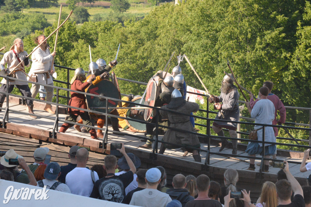 Najazd Barbarzyńców na zamek Ogrodzieniec