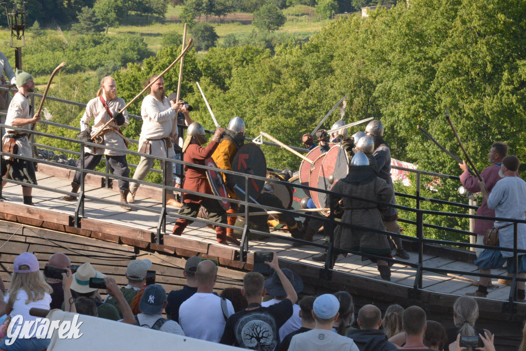 Najazd Barbarzyńców na zamek Ogrodzieniec