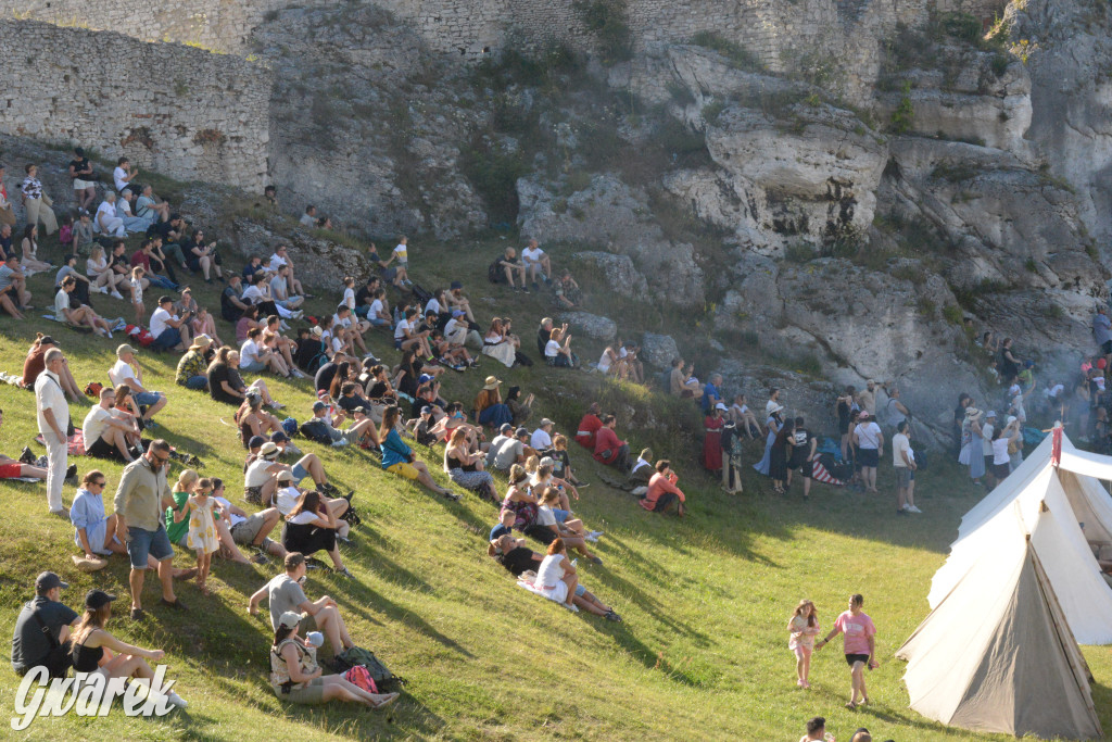 Najazd Barbarzyńców na zamek Ogrodzieniec