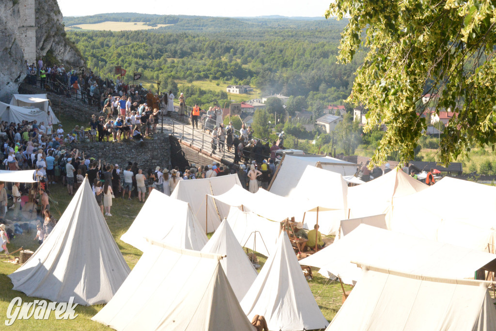 Najazd Barbarzyńców na zamek Ogrodzieniec
